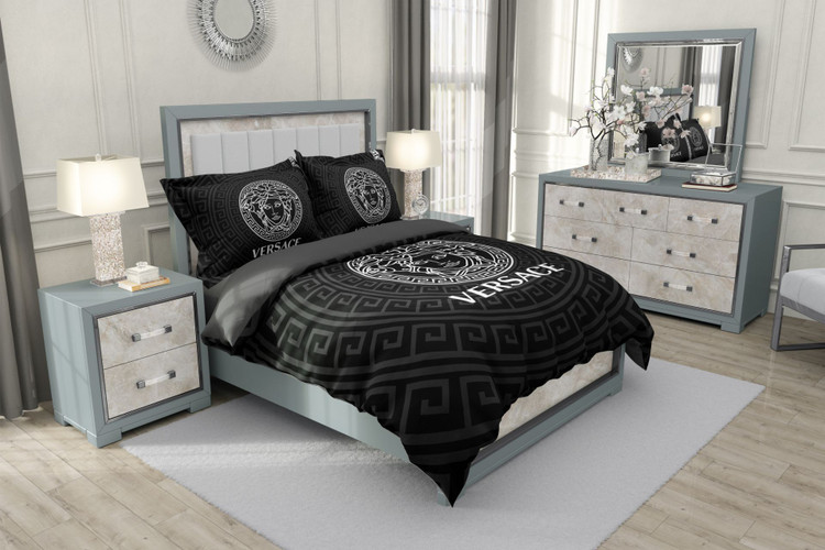 طرح ورساچ مشکی